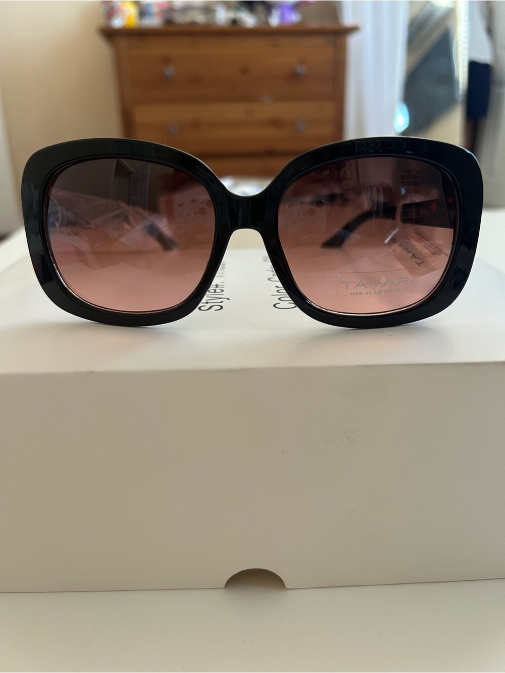 Tahari Black Frame cat eye Sunglasses with brown Gradient Lenses